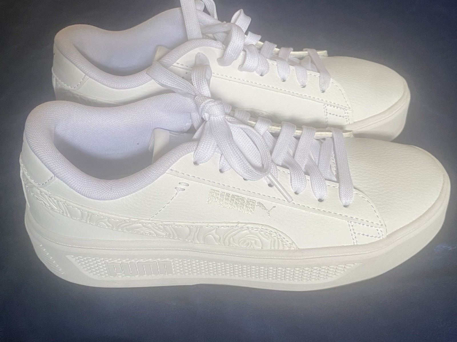 PUMA Smash Platform v3 Women’s Low Top Lace-Up Leather Sneaker 397578-01