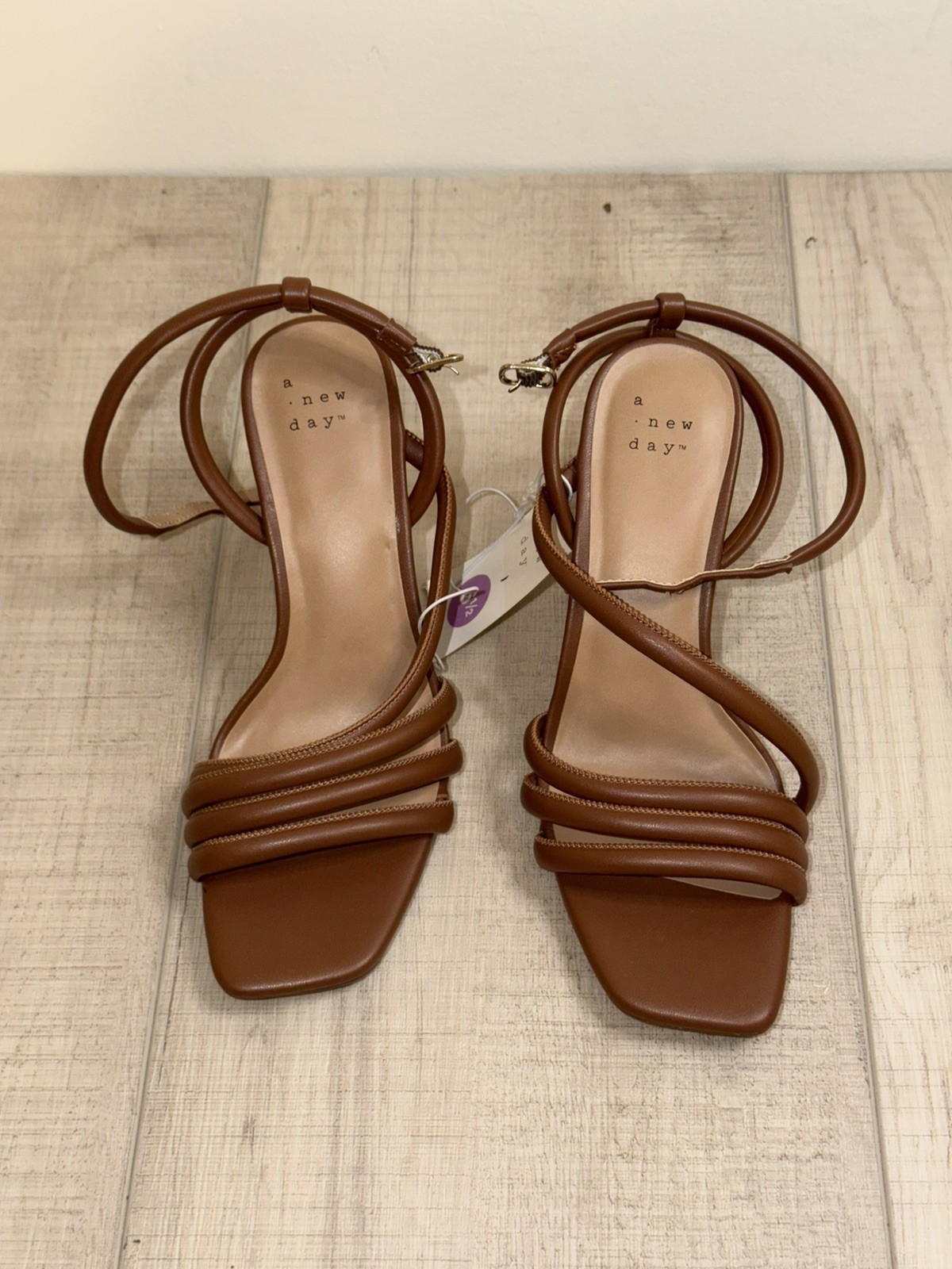 A New Day Brown Strappy Block Heel Sandals Square Toe Raffia Heel Size 6.5 New