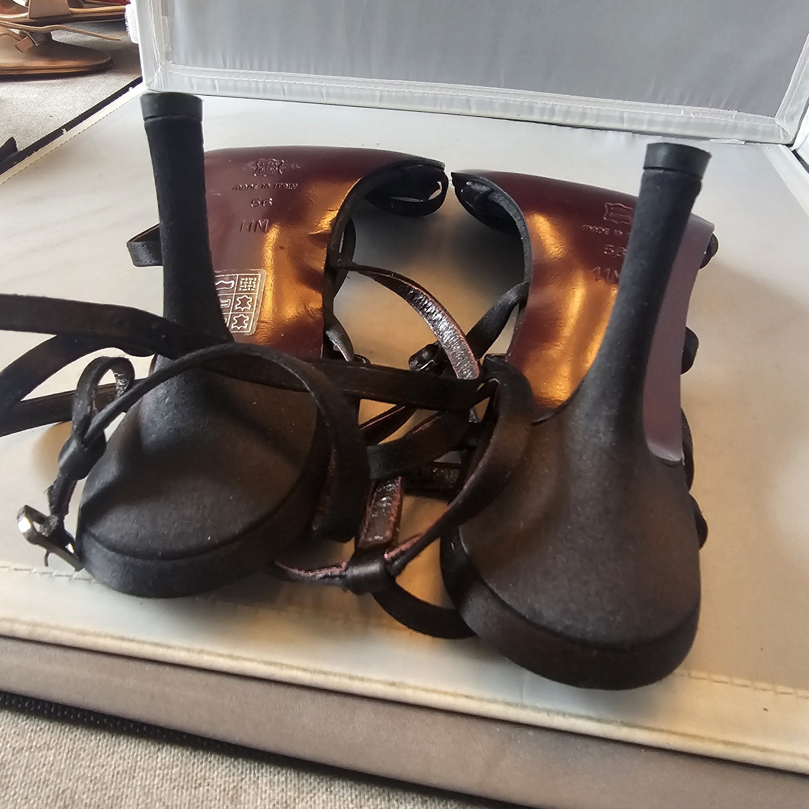 Via Spiga Womens Suede 3.75″ High Heels Black Size 11 M Open Toe with Straps