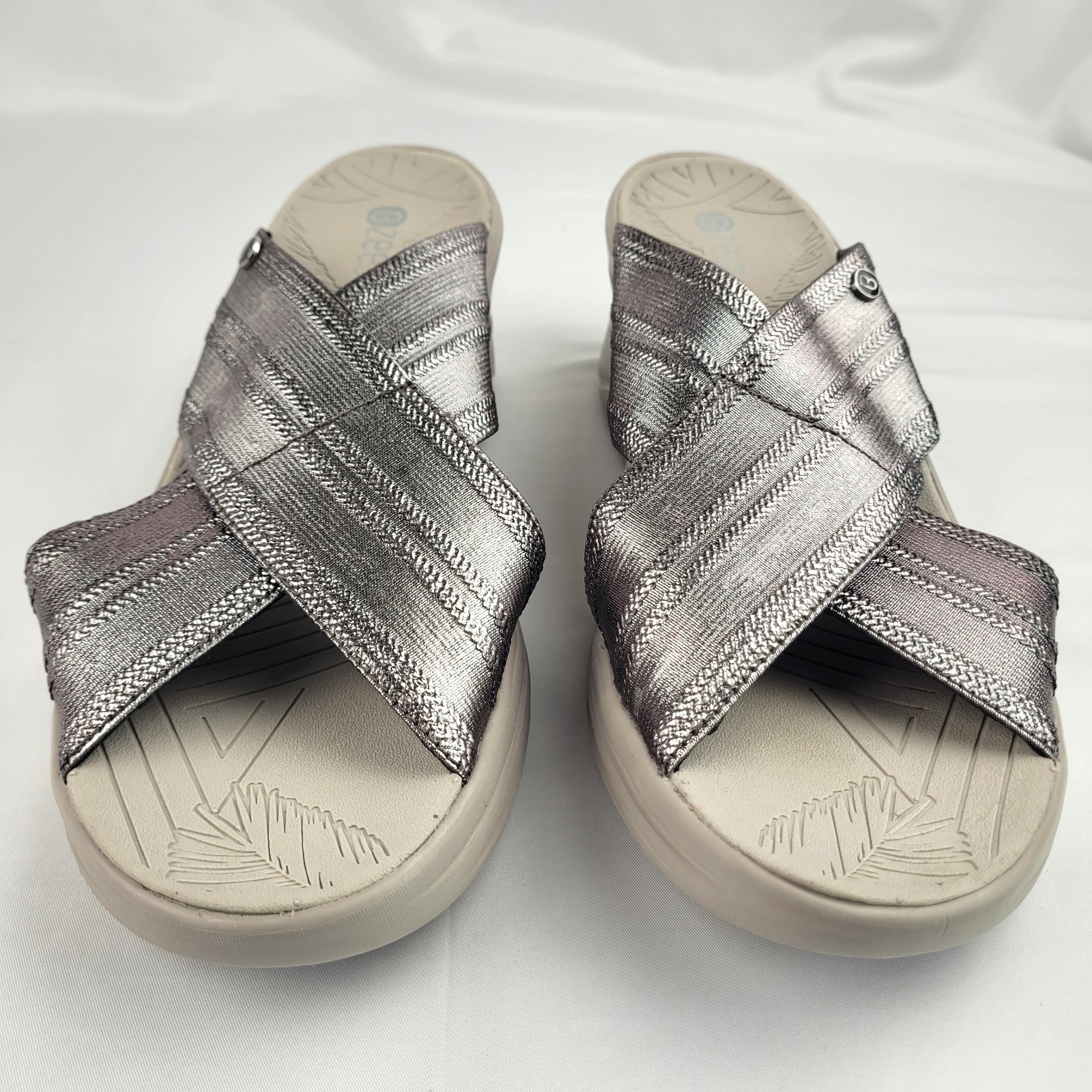 Bzees Vista Sandals Women’s 11M Silver X Band Wedge Slide Comfort Summer Casual