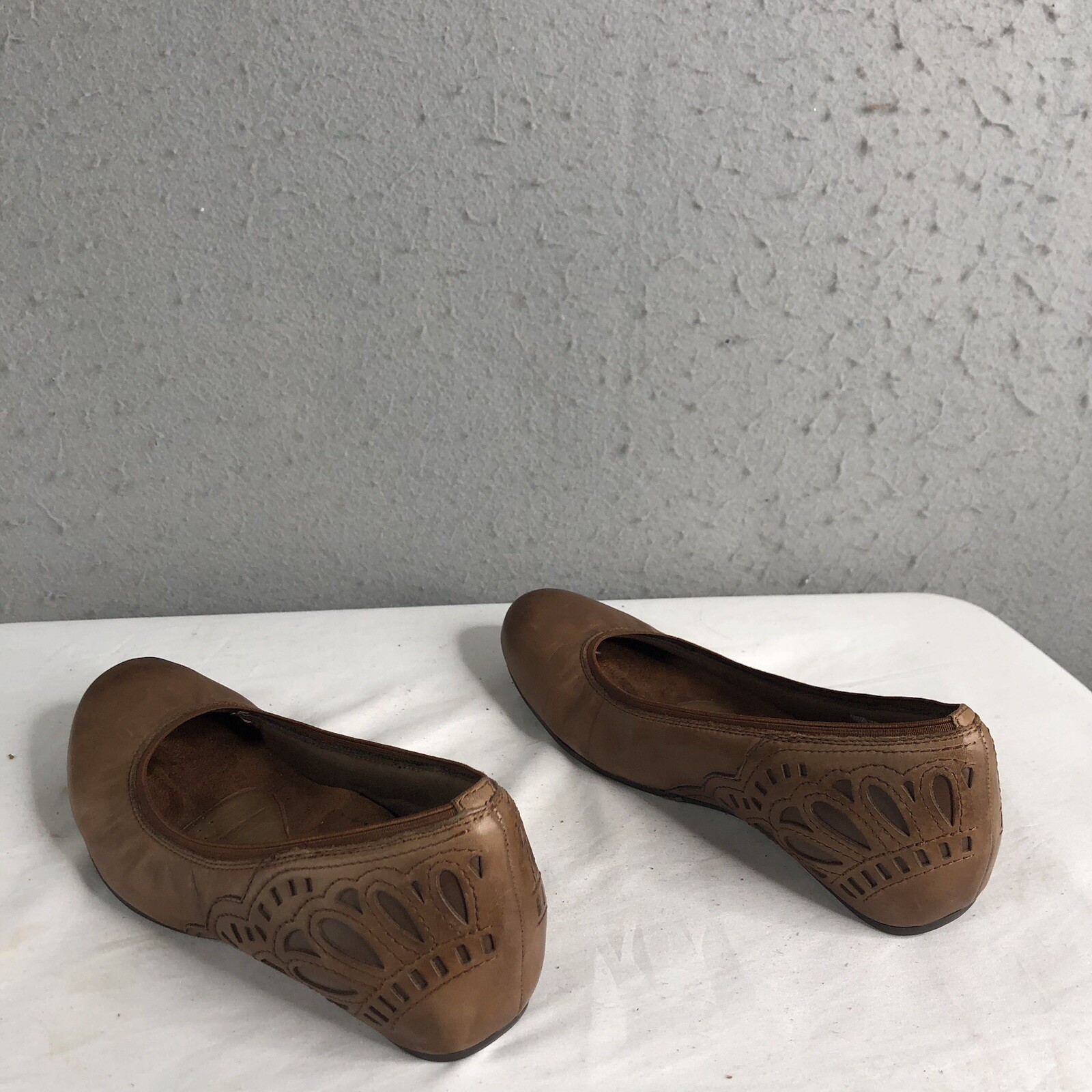 Rockport Flats Womens 7.5 Brown Cobb Hill Comfort Leather Cut Outs 100028