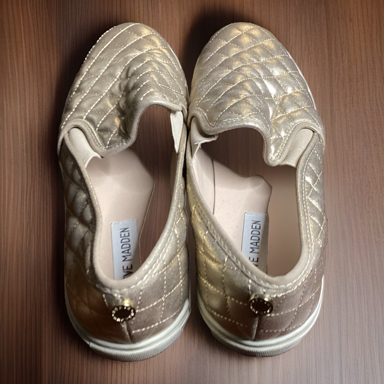 Steve Madden Women’s Size 9B ECENTRCQ Gold Faux Leather Slip On Shoes Sneakers