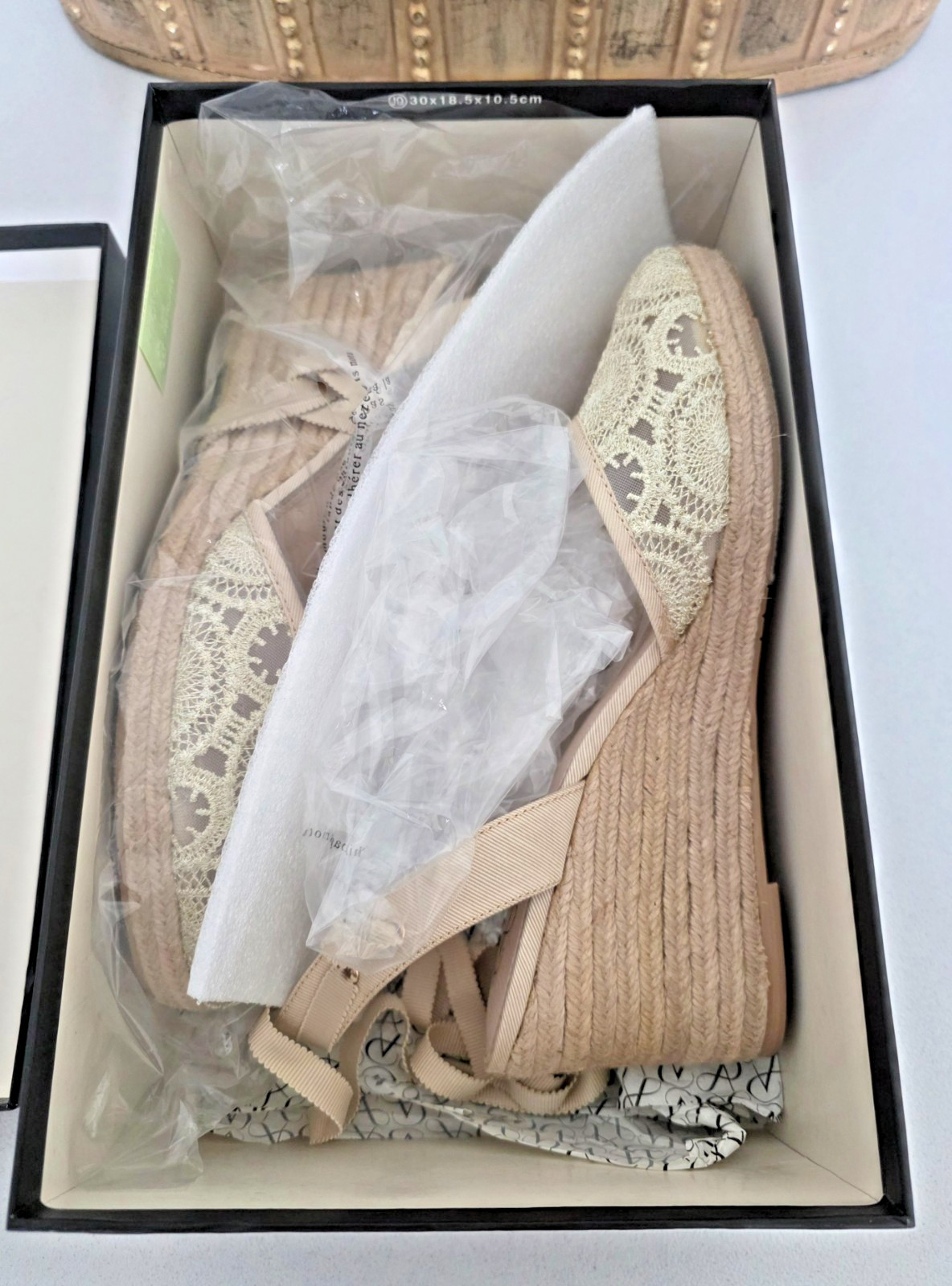 ADRIANNA PAPELL «Penny» Ivory Lace Espadrilles Wedge Natural Barcelona Mesh Sz 9