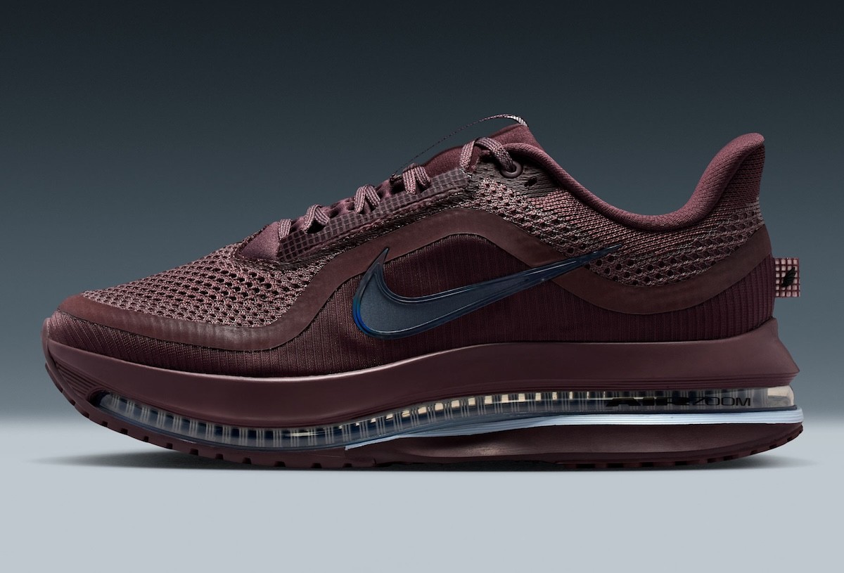 Women’s Nike Pegasus Premium Tattoo Off Noir Hydrogen Blue HQ2593-502 sz 9.5