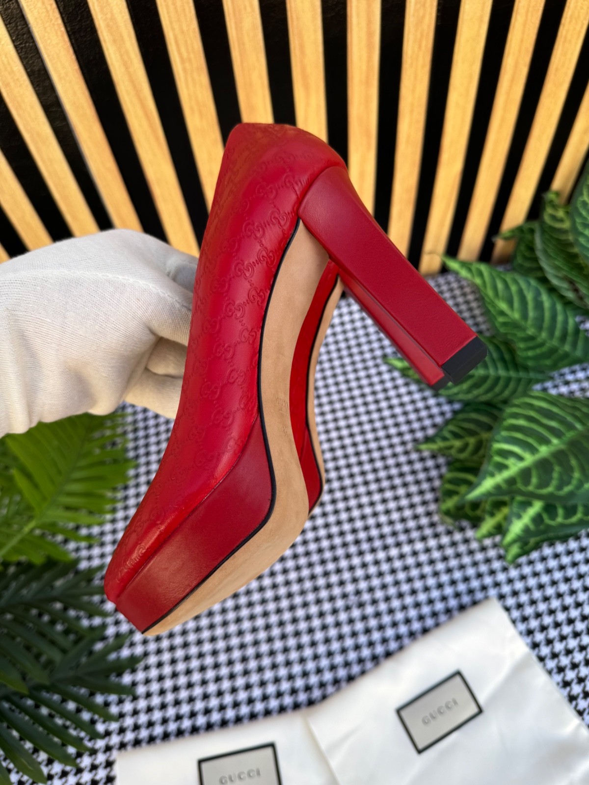 Gucci Women’s Shoes 337812 With Open Toe Guccissima Size US 6 / IT 36 EU 36