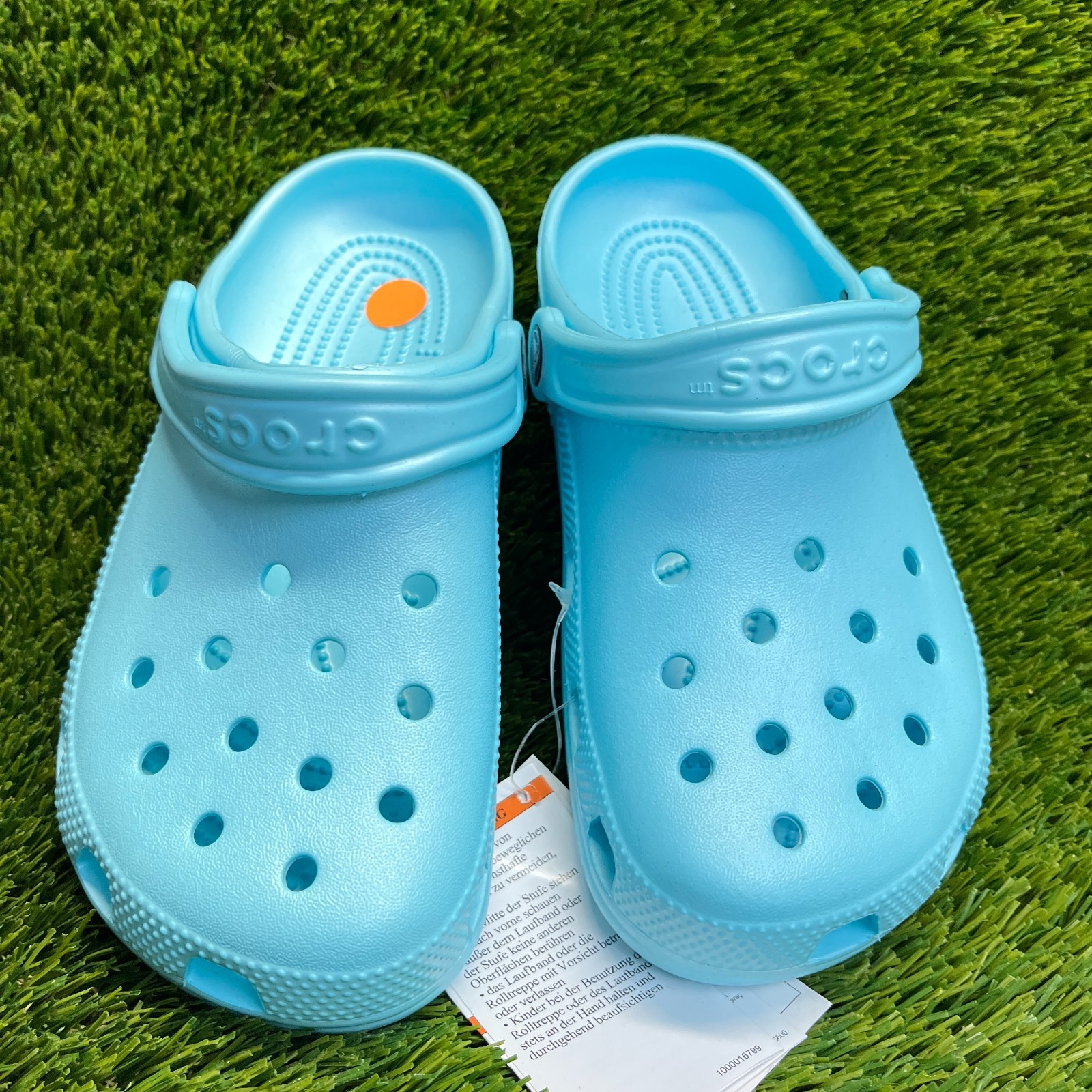 Crocs Classic Clog Womens Size 6 Blue Beach Walking Outdoor Slip On Sandals