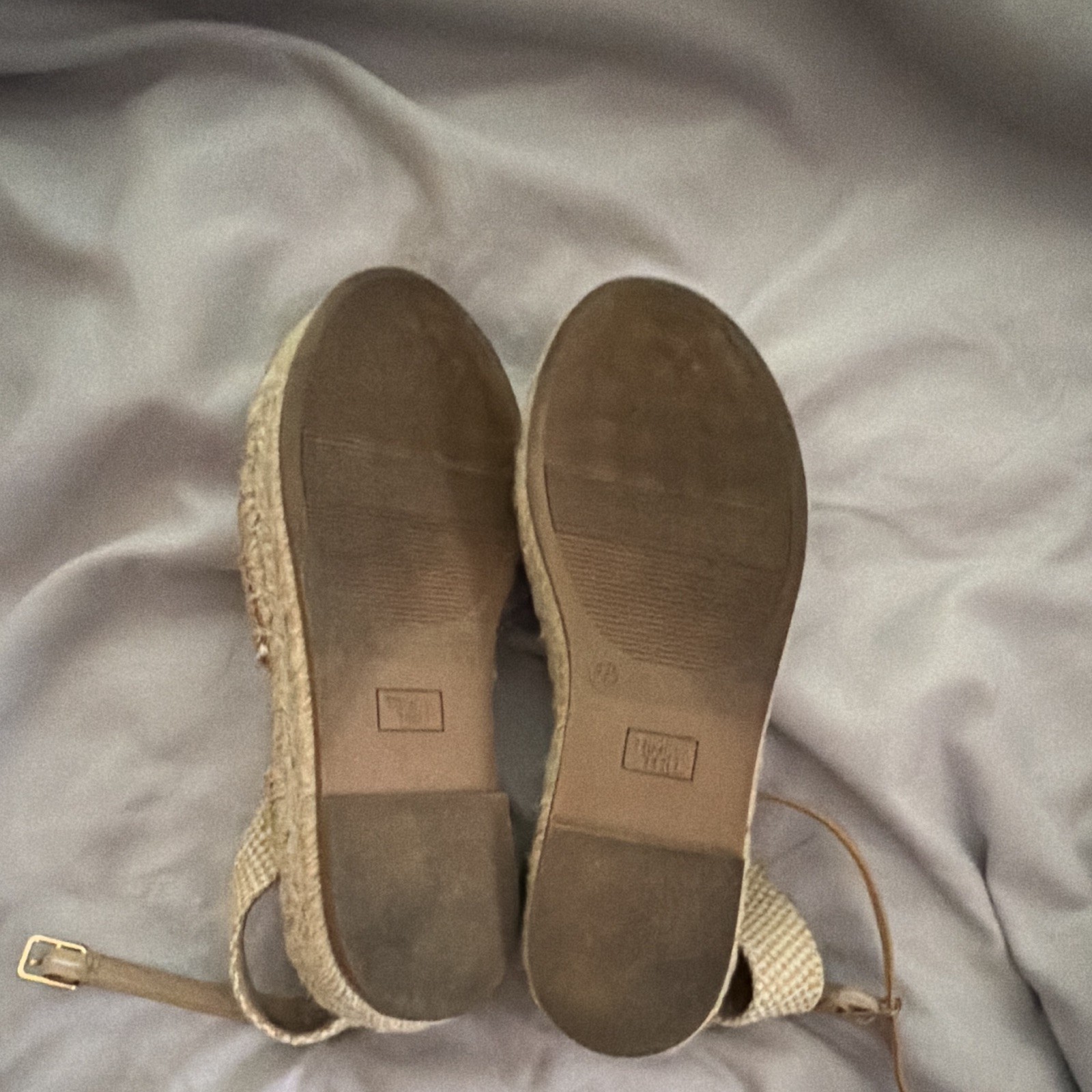 Time And Tru Women’s Beige Canvas Espadrille Sandals Ankle Strap Buckle 7.5