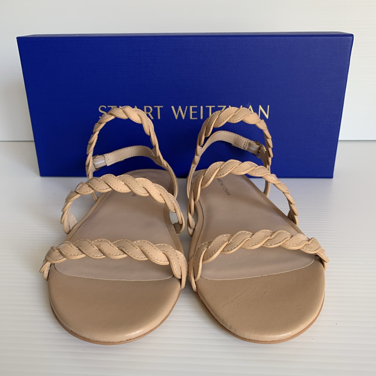 Womens Stuart Weitzman Sz 7M (37.5) Twistie Flat Sandal Golden Beige MSRP $425