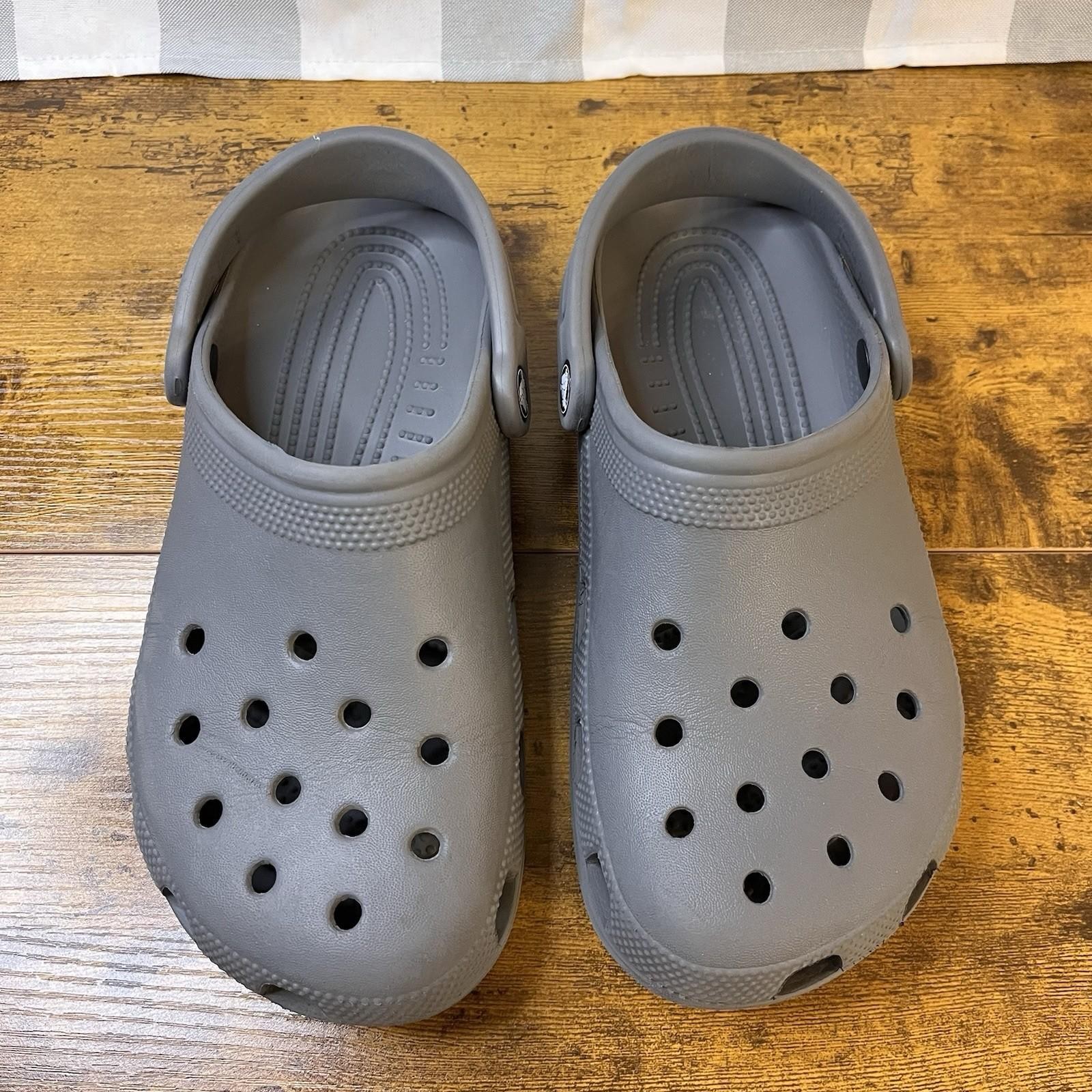 Gray CROCS Classic Band Sandals Men’s Size 7 / Women’s Size 9 Vented