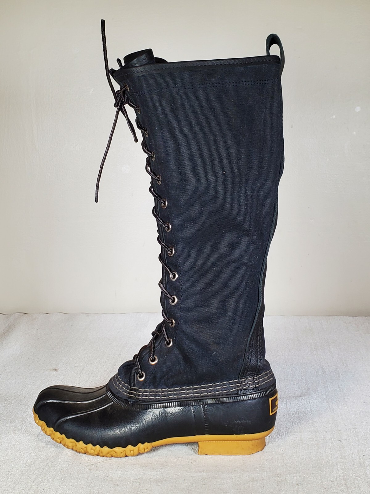 L.L. Bean Signature 16″ Black Waxed Canvas Unlined Tall Hunting Boots Women US 6