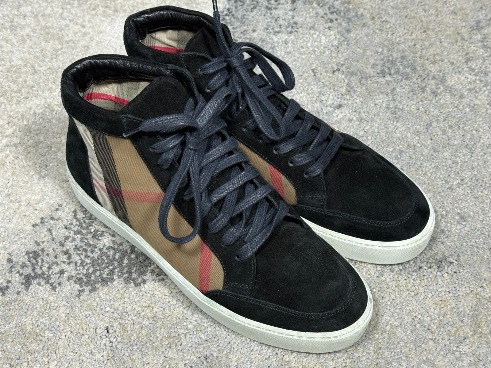 Burberry Sneakers Hi Top Women’s Size (38.5 EU-8 US) Nova Check Suede