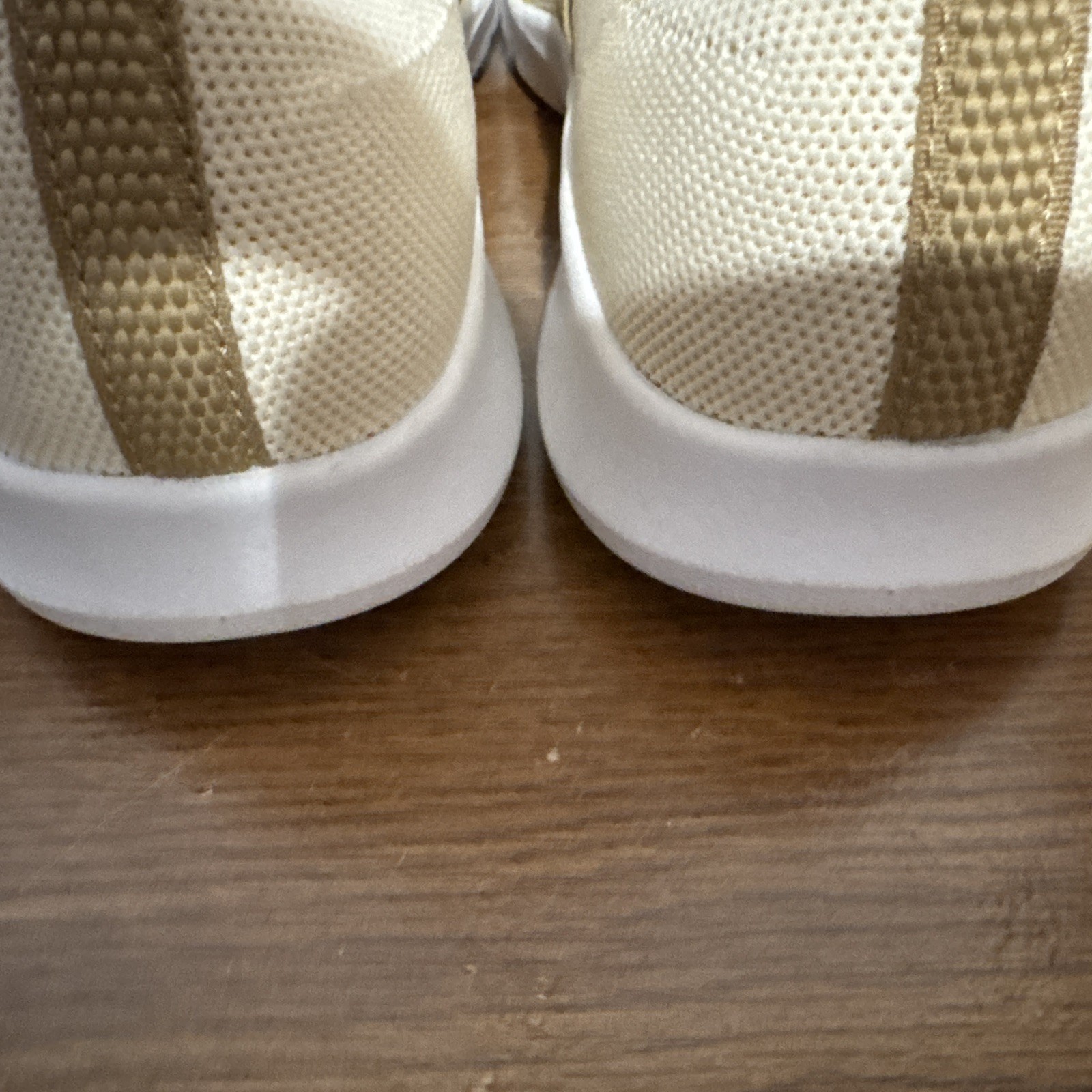 Karma Stretch Classic Spenco Foot Wear Color Navajo USA Women Size 8.5 Sneakers