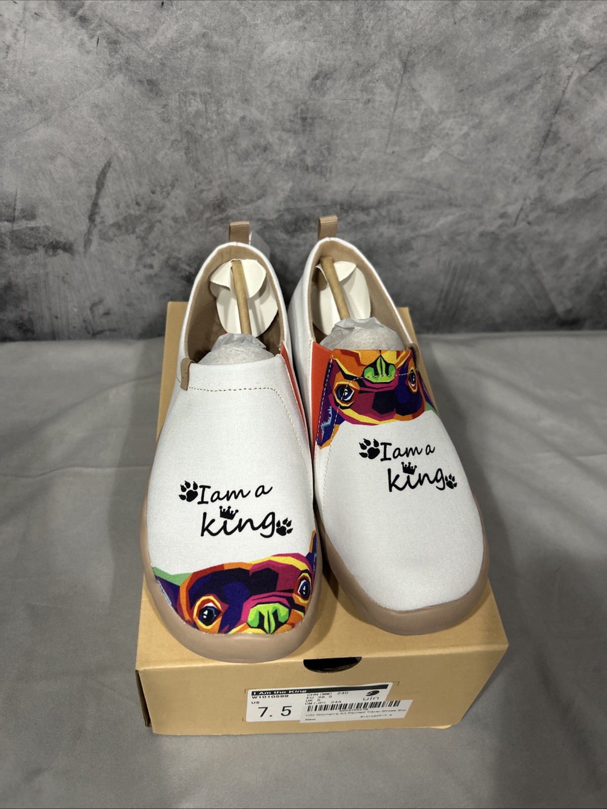 NWT Women’s UIN Art Travel Walking Slip On Shoes Toledo (I am a King) Size 7.5