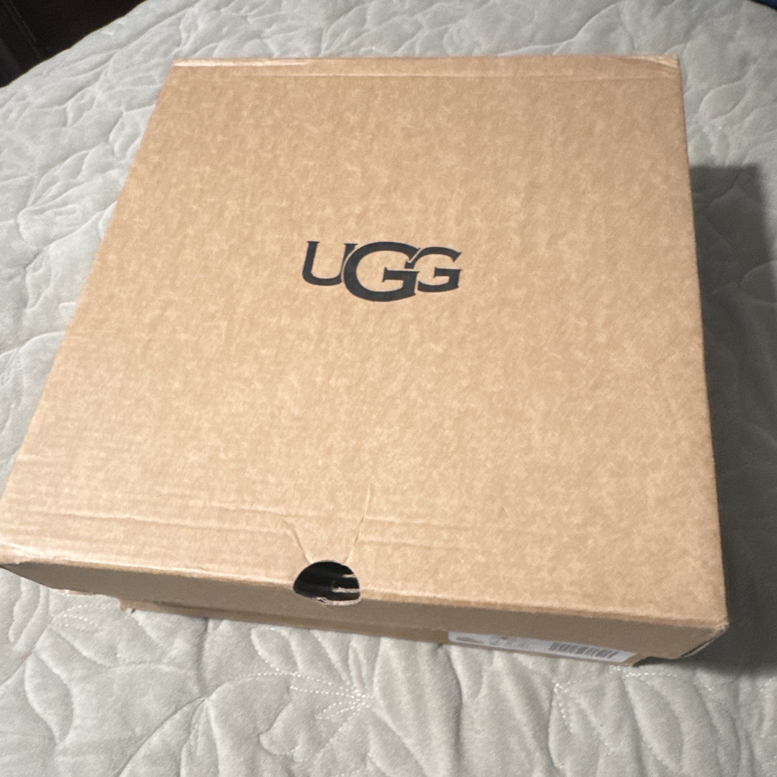 UGG Beige Unisex Adults Low Top Lace-Up Athletic Sneaker, New with Box