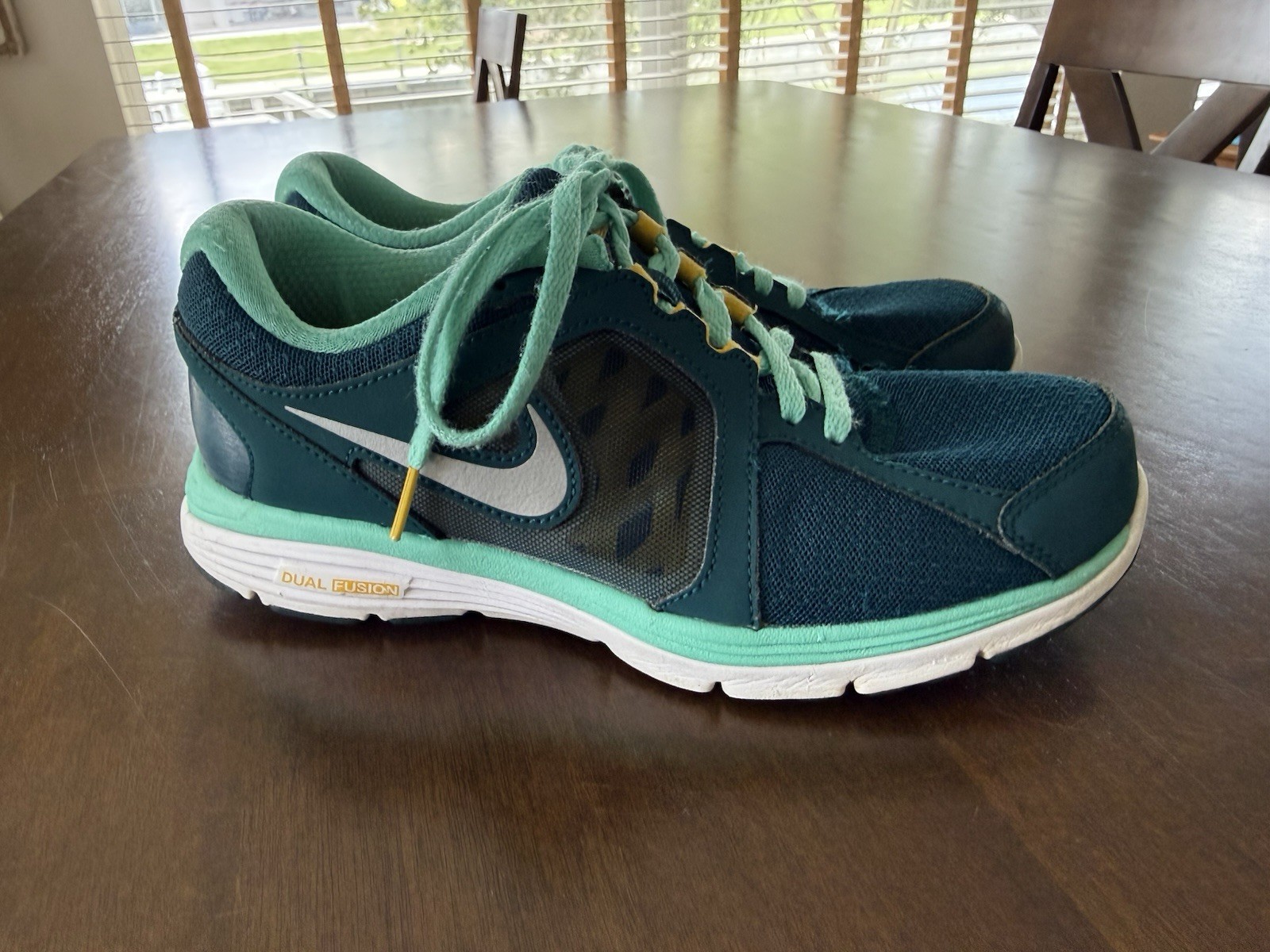 Nike Dual Fusion ST 2 Women’s Running Shoes Size 7.5 Blue Teal Athletic Sneaker