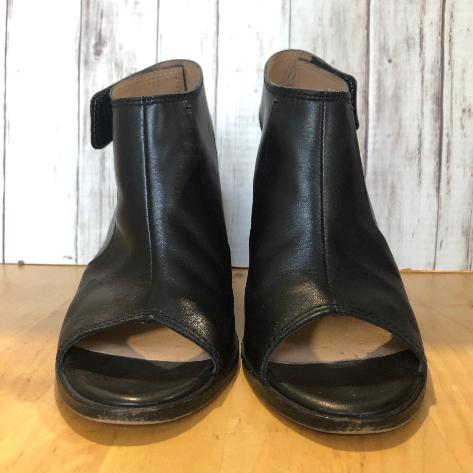 MONSOON Heels Size 40 Ankle Strap Peep Toe Black Pump City
