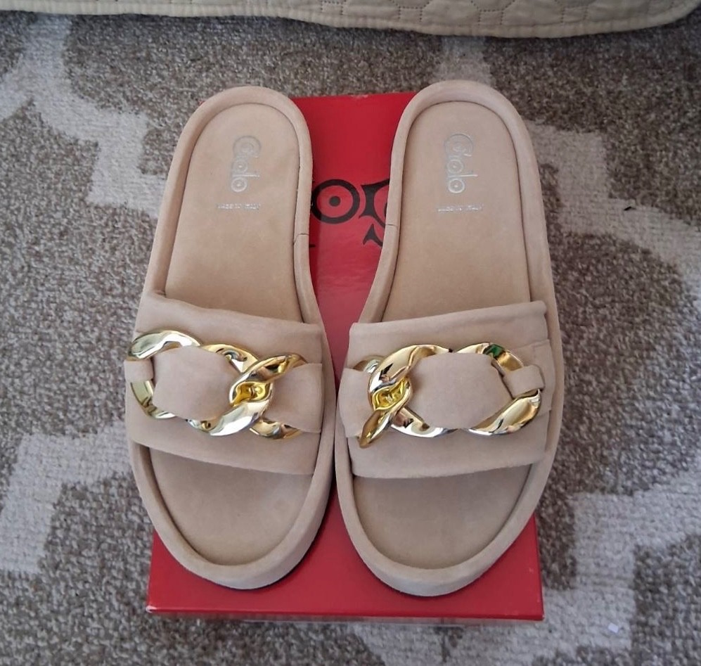 US 8,5 Made in Italy Suede Golo Trieste Slide Sandals Beige Gold Chain