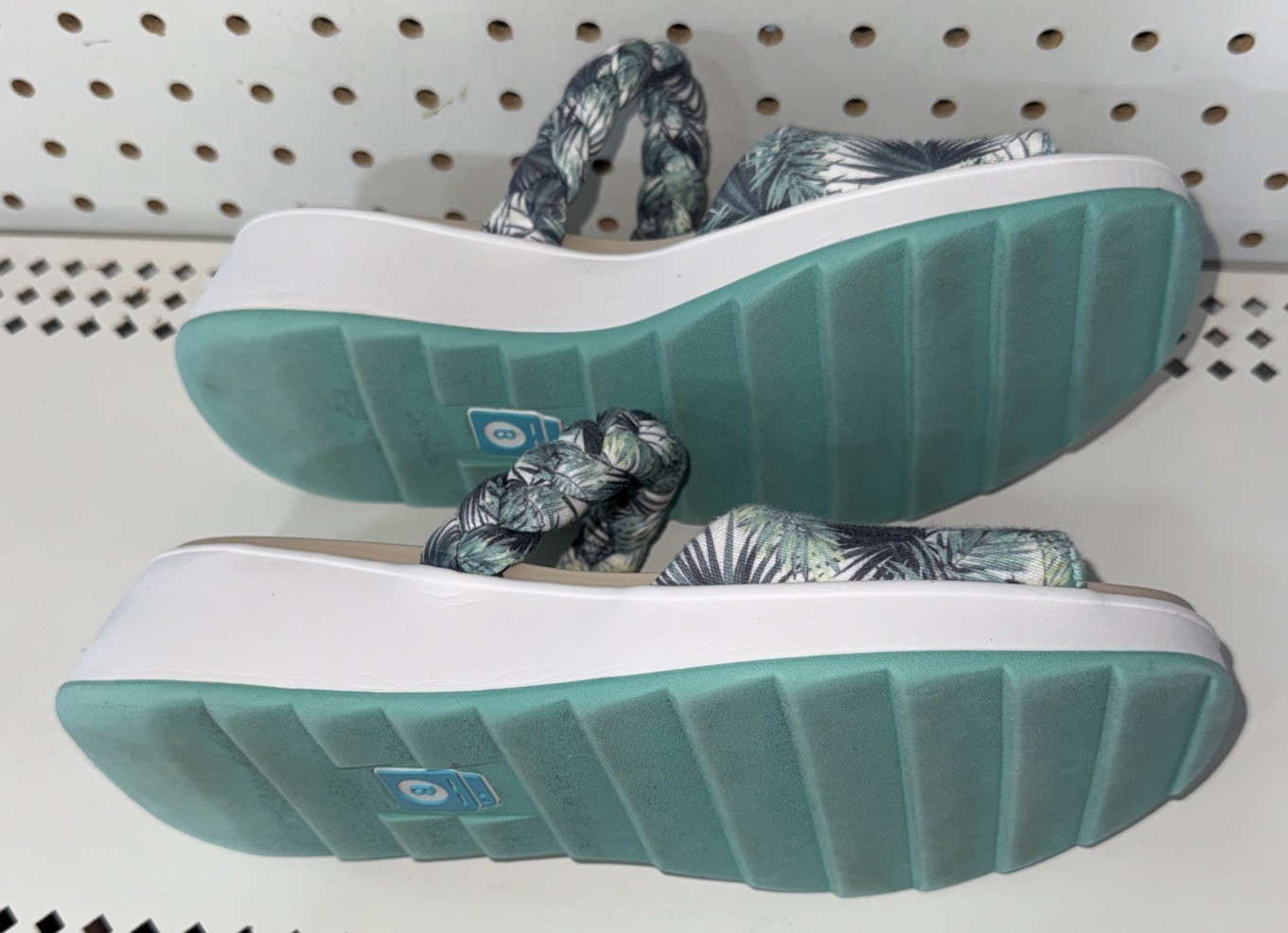 Bzees Premium New Wave Womens Wedge Platform Slides Sandals Size 9.5 Palm Trees