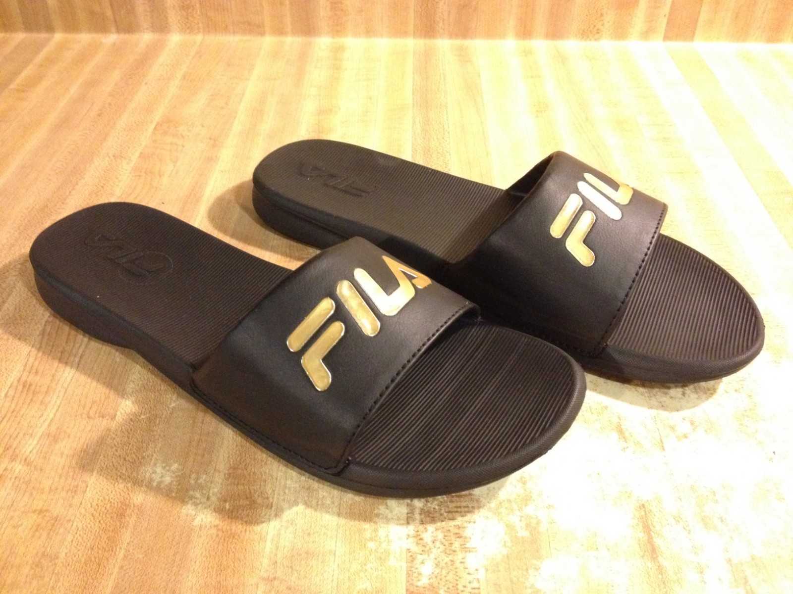 Fila Womens 10M Drifter Sleek ST Black Gold Slide Slip On Shower Sandals