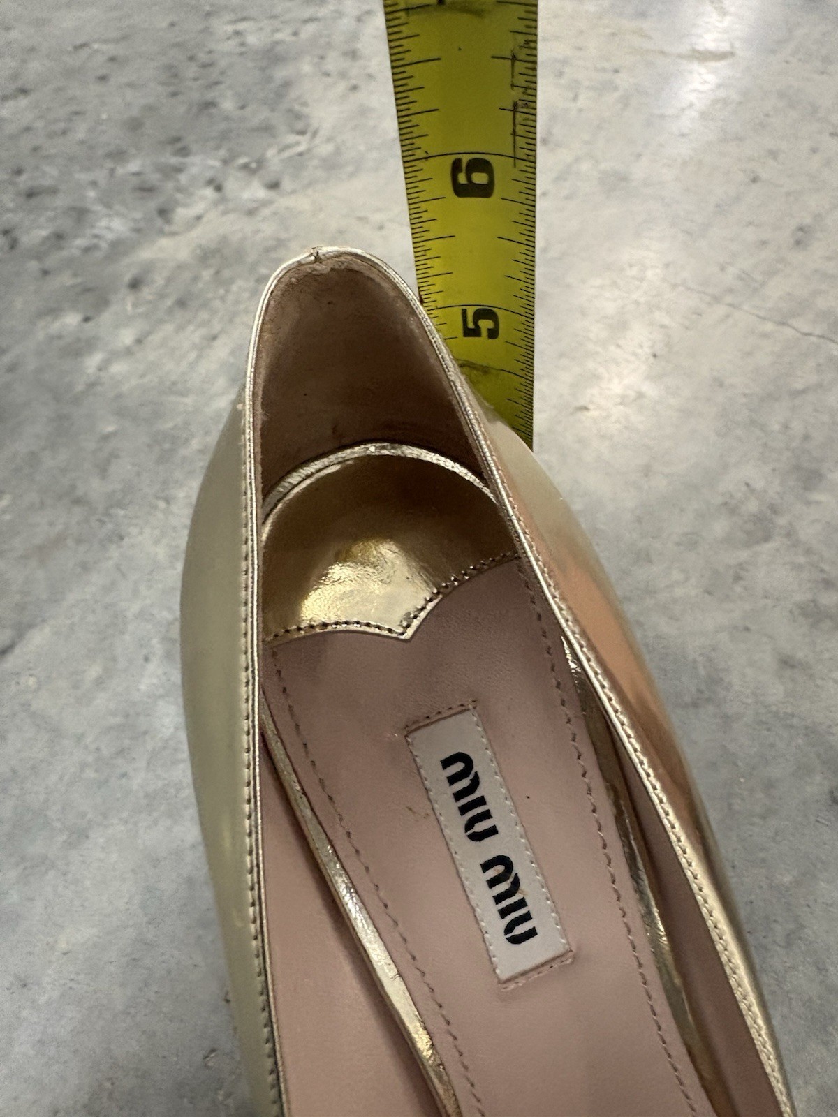 NWT MIU MIUGold Lame Leather GlitterPumps Women’s Size EU 40. US 10-9.5
