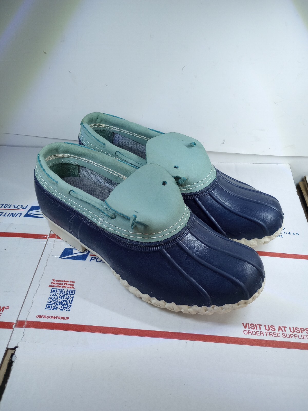 L.L Bean Women’s Duck Bean Boots, Booties Size 7 M Teal And Blue 💙