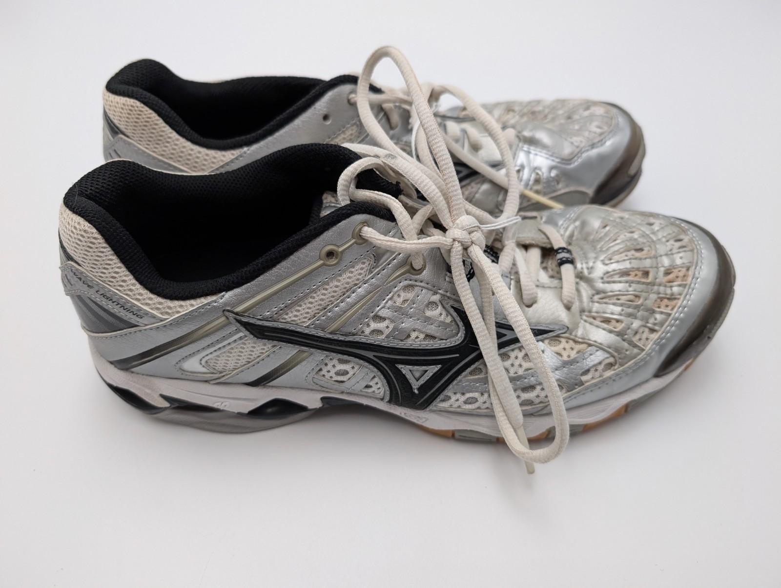 Mizuno Wave Lightning 7 Volleyball Shoes Women’s Sz 9.5W Athletic