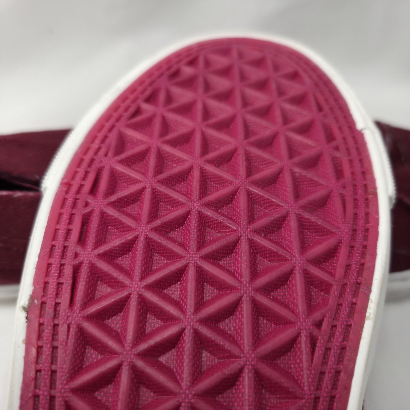 Corkys Babalu Womens Size 8 Burgundy Distressed Laceless Canvas Slip On Loafers