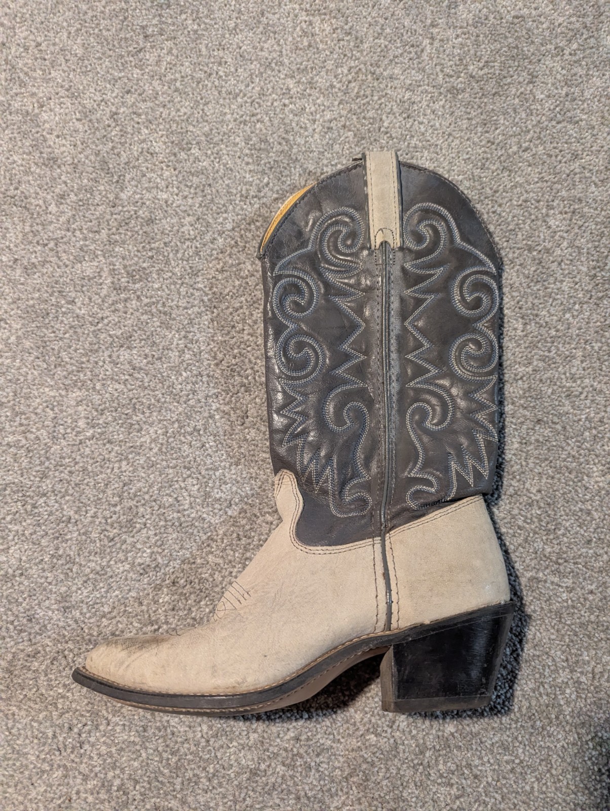 Vintage Wrangler Cowboy Boots Womens 7 M Gray Western Cowgirl 4772 USA Made