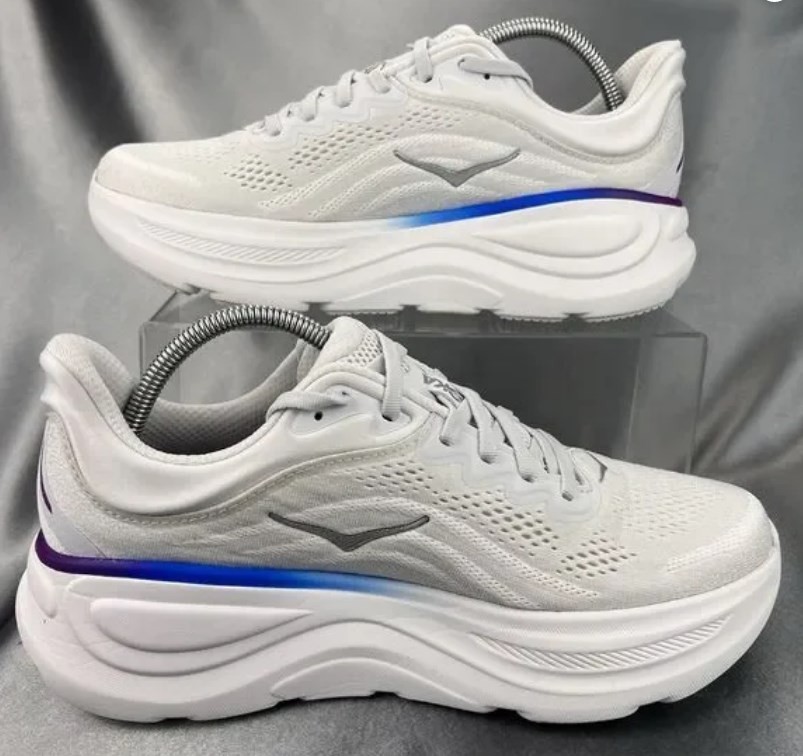 New Hoka Bondi 9 Women’s Color Cosmic Grey/White Size 9