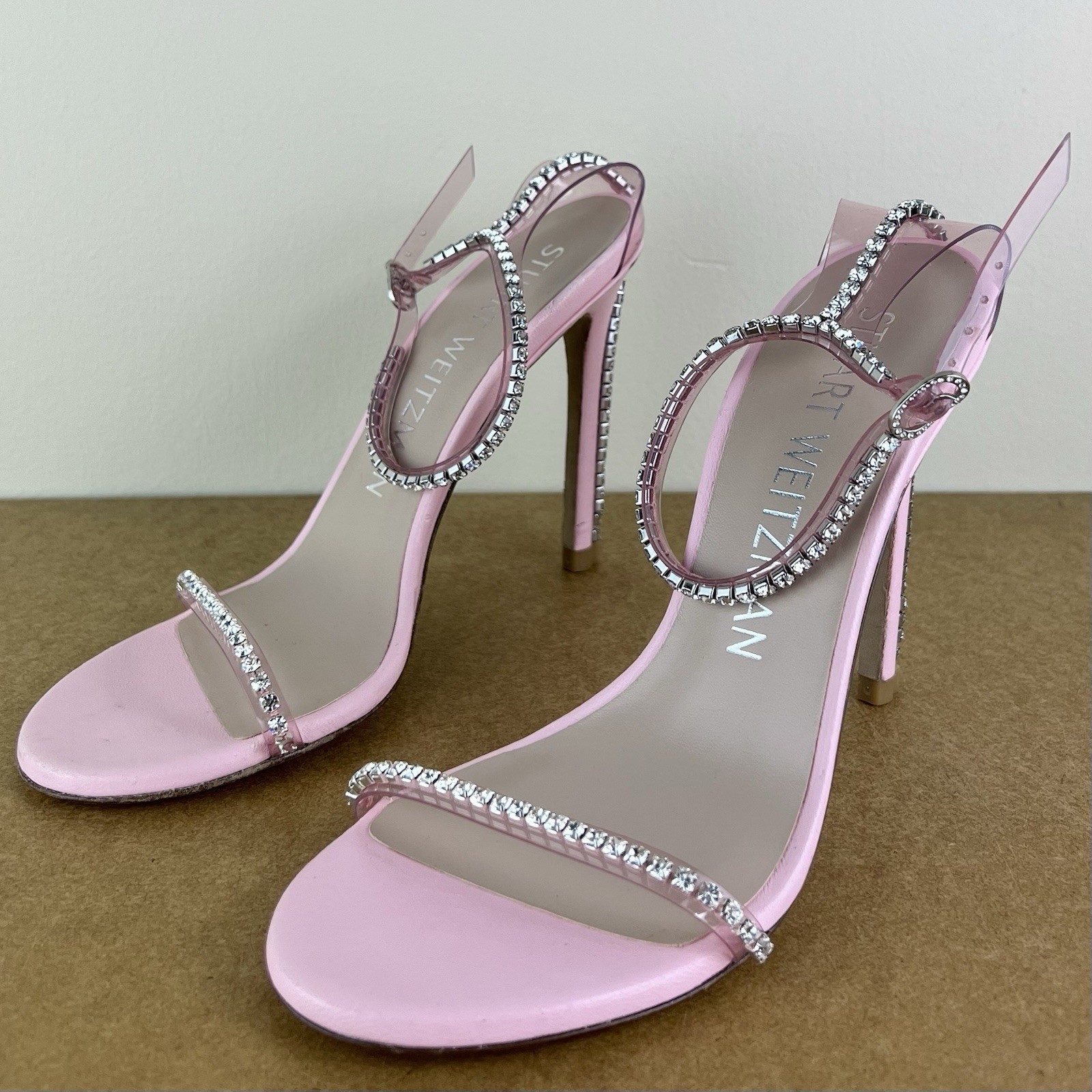$595 NEW STUART WEITZMAN PINK CRYSTAL EMBELLISHED HEELS 7.5