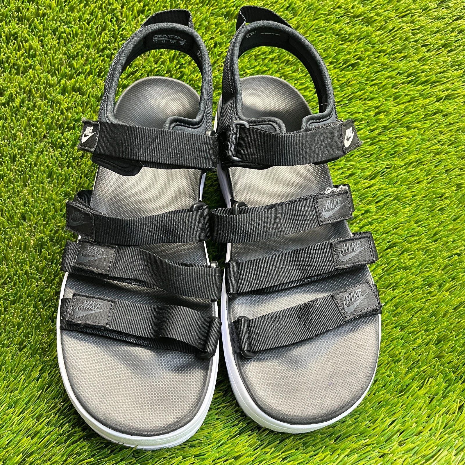 Nike Icon Classic Platform Womens Size 11 Black Beach Outdoor Strappy Sandals