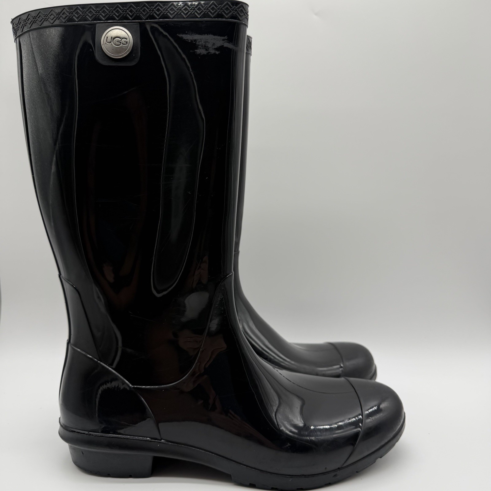UGG Women’s Shaye Rubber Rain Boots Sheepskin Insole Shiny Black Gloss Size 9