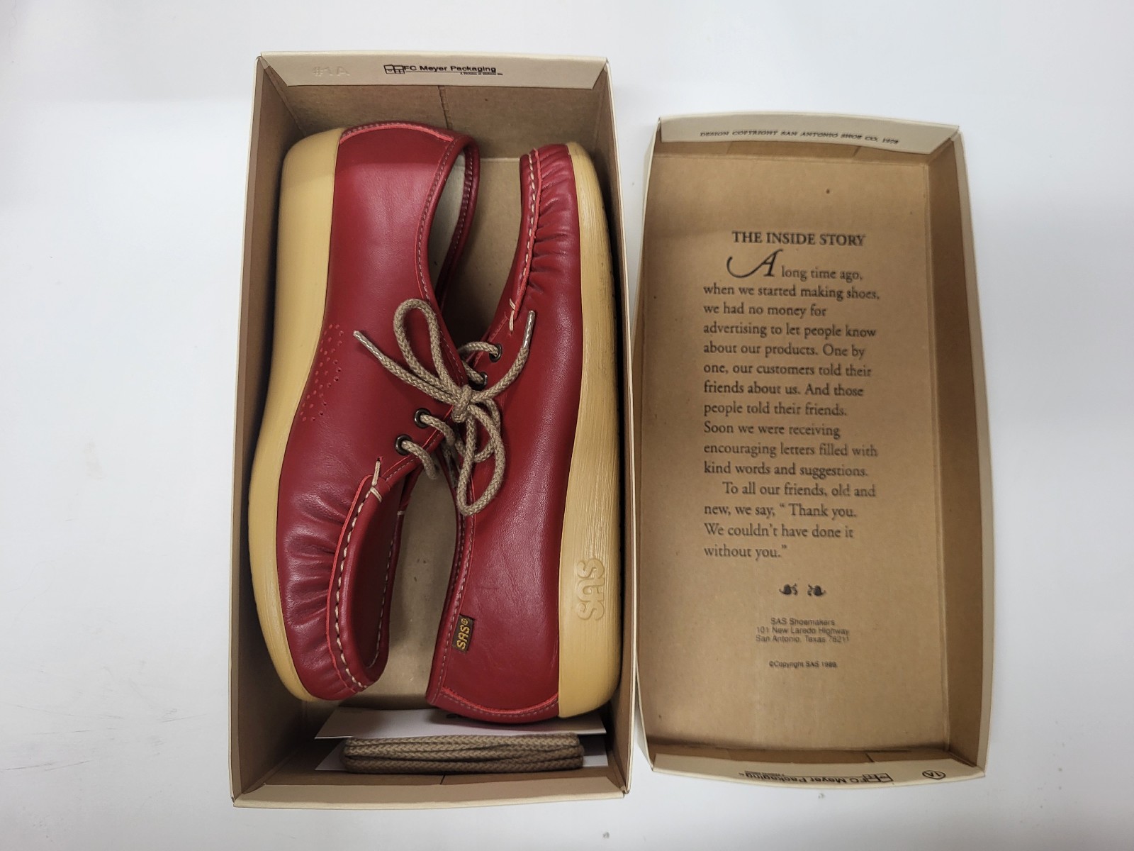 SAS Lace Up Comfort Shoes Siesta 40 Ruby Size 9.5 N w/ New Laces & Box