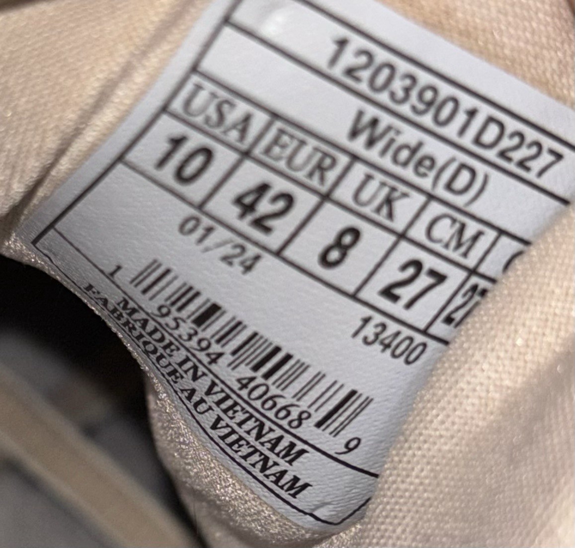 Brooks Ariel GTS 23 Womens Size 10 Beige White Athletic Running Shoes Sneakers