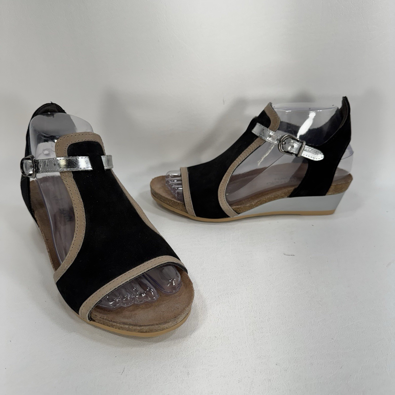 Naot Wom Sand Black Tan Silver Wedge Sandals Women’s EU 37/ US 6-6.5