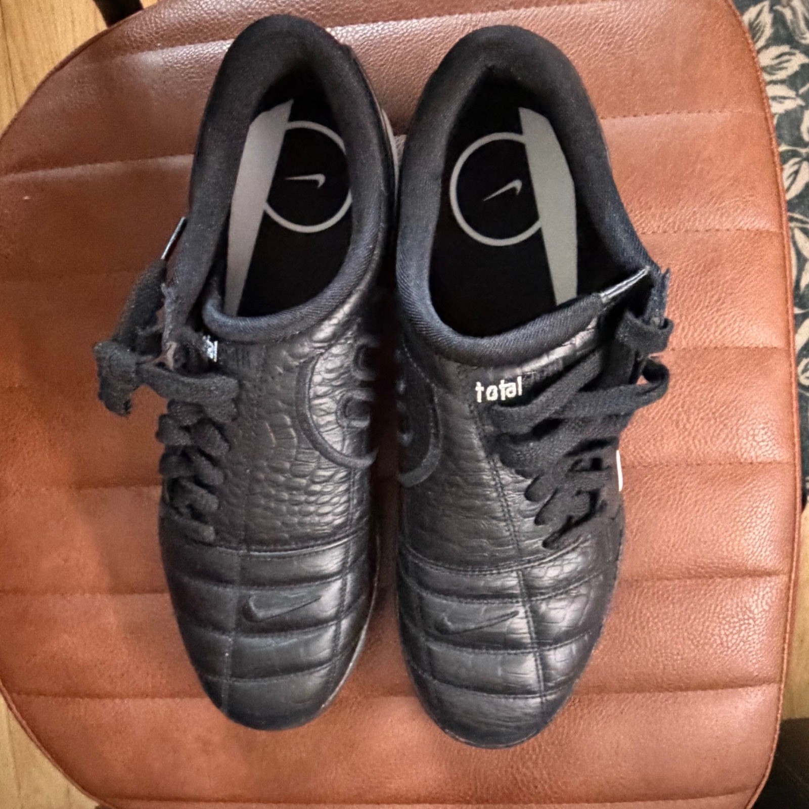Nike T90 Total 90 Indoor Soccer Shoes Black White IF3947-001 Mens 9 Womens 10.5