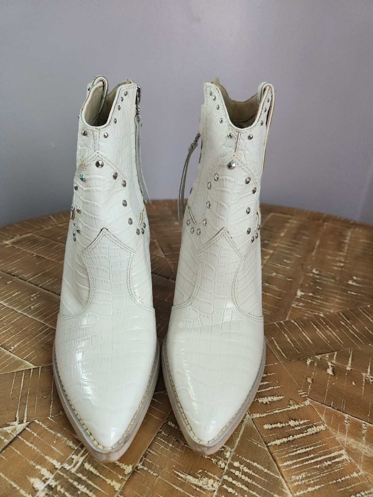 Sam Edelman women’s Iris2 studded leather Western boots in white size 8