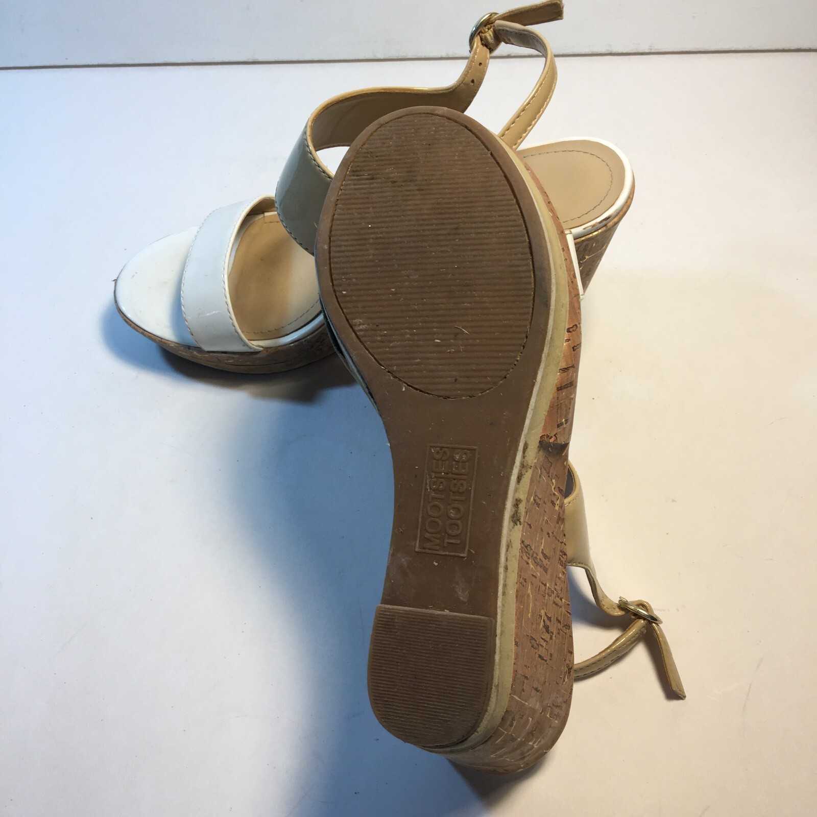 Mootsies Tootsies Womens 7M White Tan Cork Look Platform Wedge Shoes