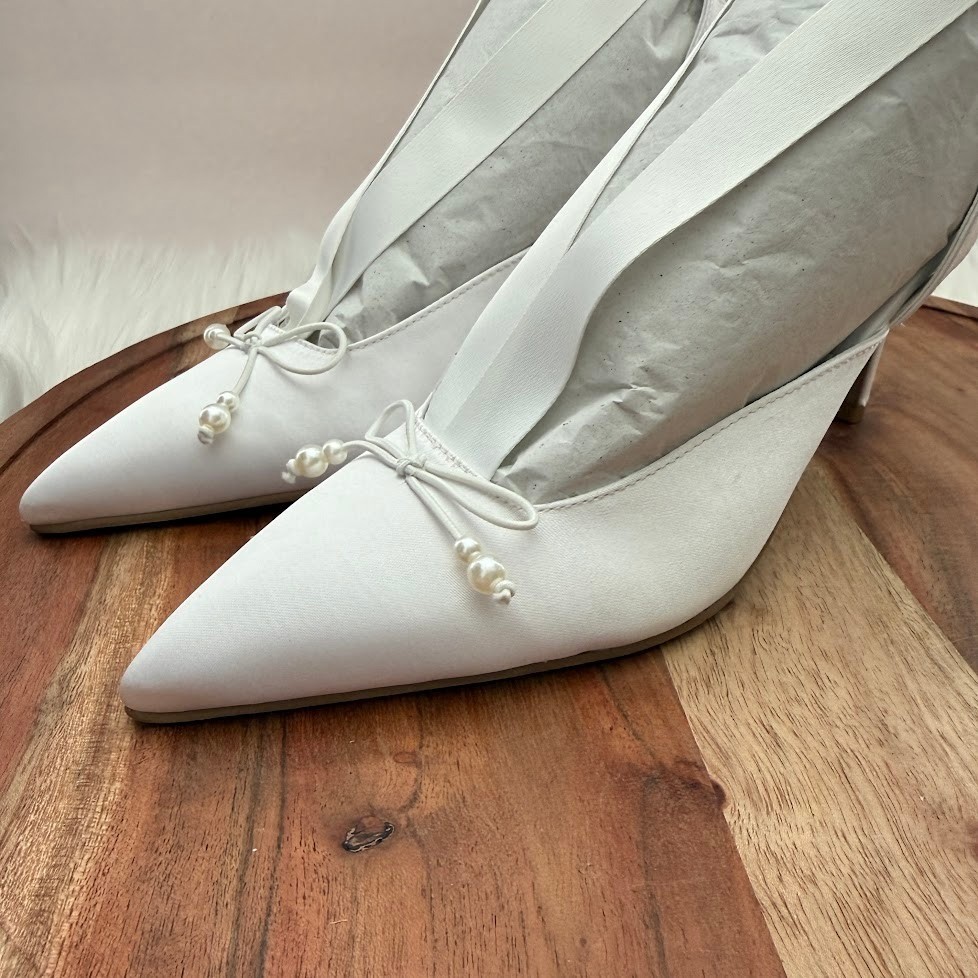 Dolce Vita Efora True White Satin Pearl Bow Ankle Tie Bridal Pumps Heels 7.5