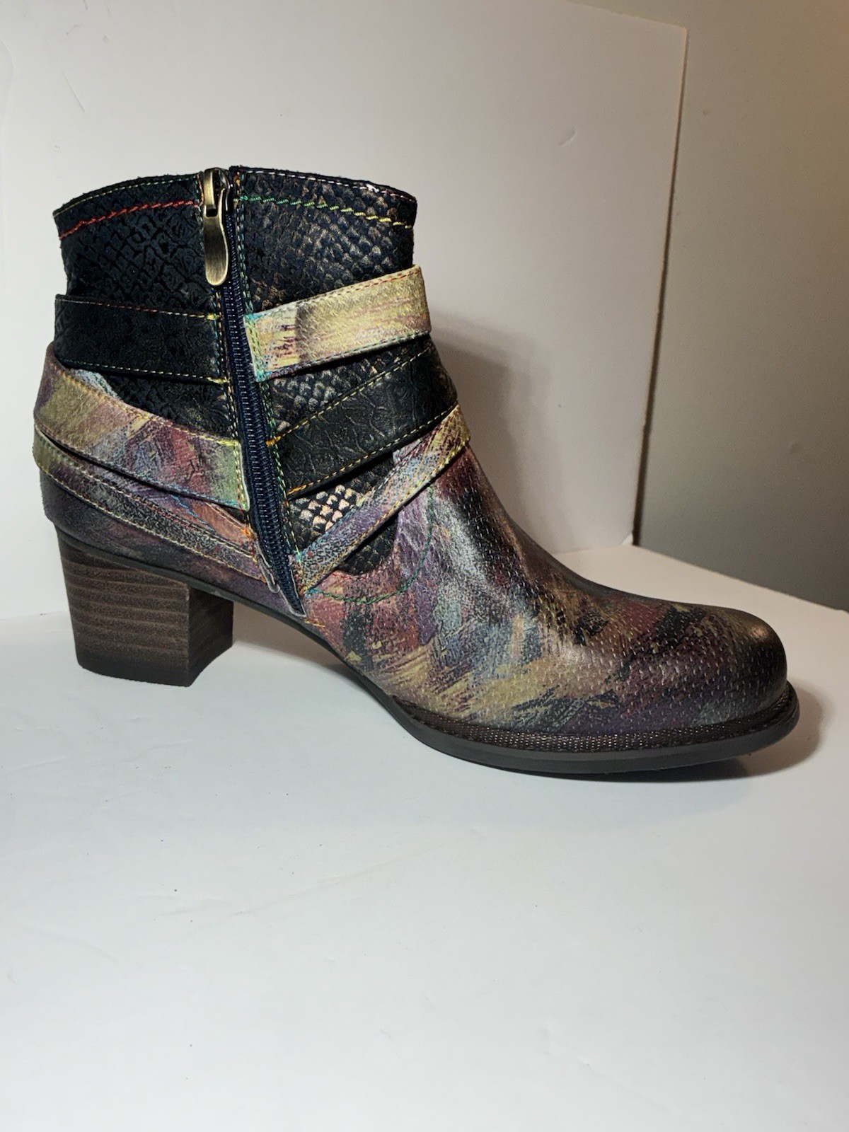 L’Artiste Shazzam Ankle Boots Womens Sz 40 US 9 Multi-Colored Spring Step Zip
