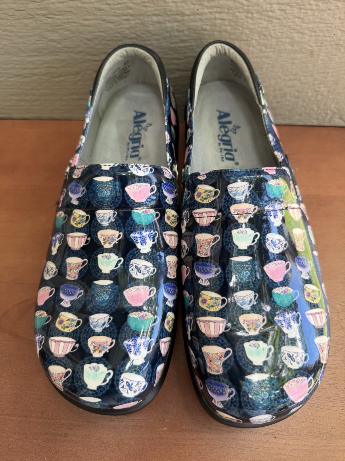 Alegria Women’s Keli Professional Clog Teacup Black KEL-7626,40