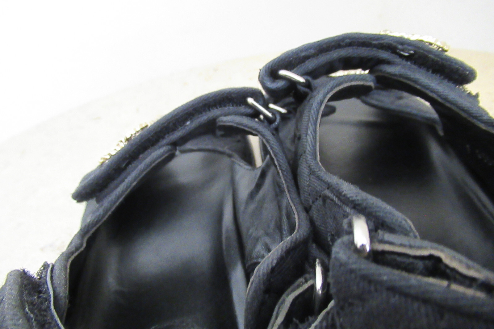 AUTH CHANEL DAD QUILTED FABRIC BLK «CC» SANDALS FLAT SZ «40» C RET$2300 BARGAIN!