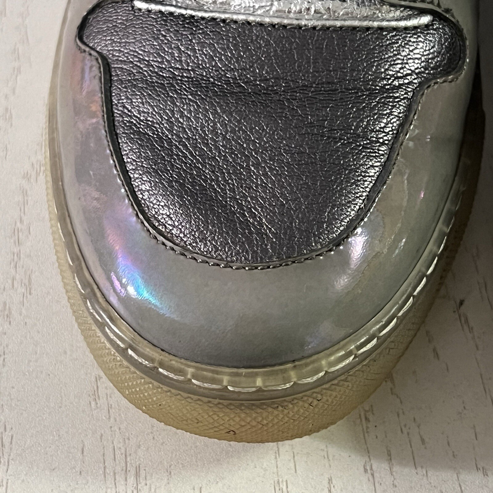 Balenciaga Sneakers Womens 39 / 9 Grey Metallic Leather High Top Fashion Shoes