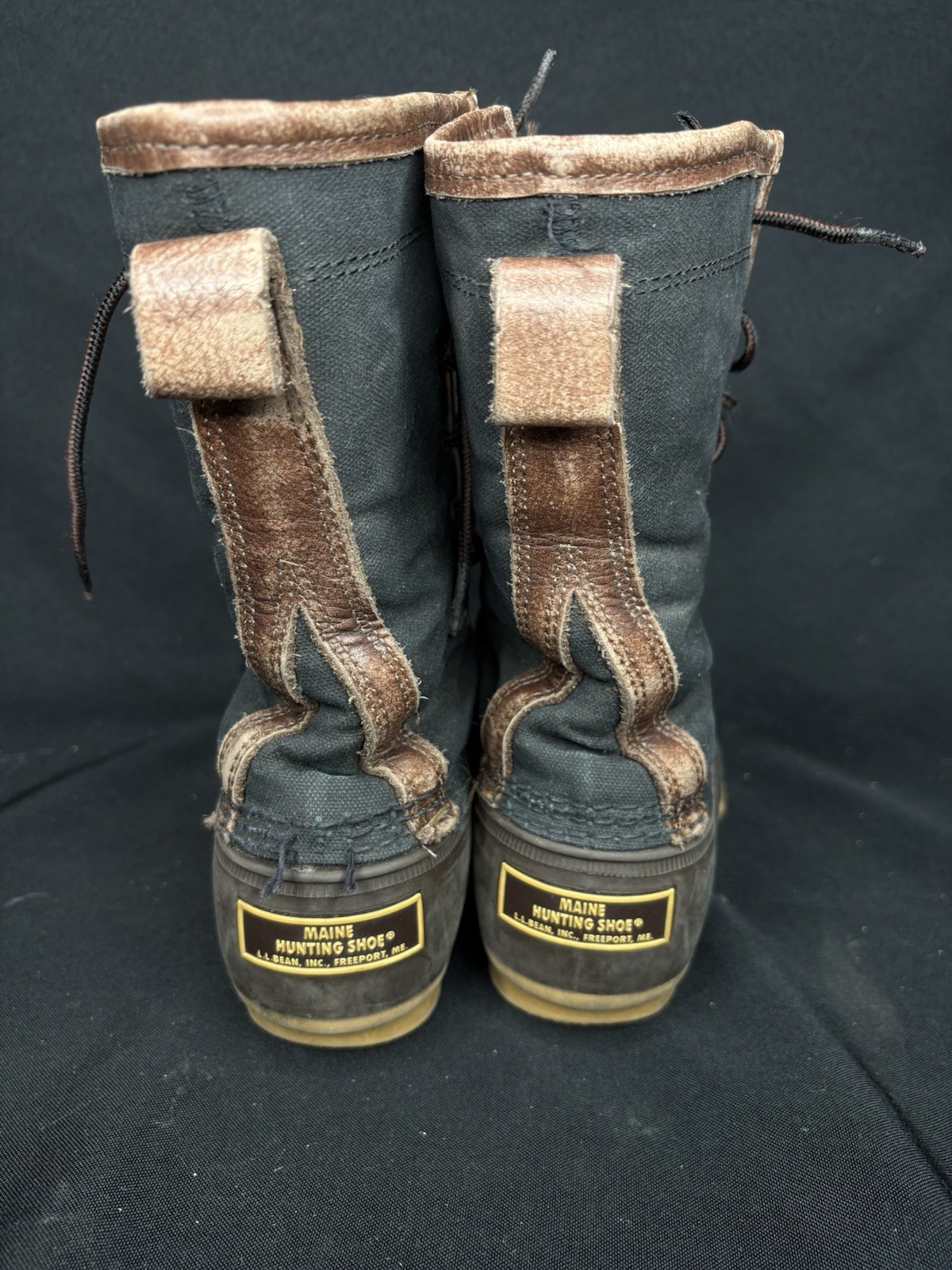 LL Bean Signature BlackWaxed Canvas Maine Hunting Boot Size 7 W Shearling Lined