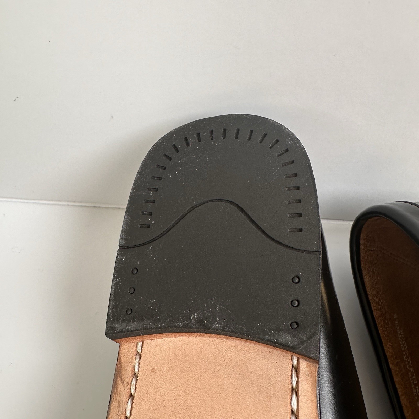 GH Bass Weejuns Penny Loafers Black Leather Shoes Womens Size 8.5 W 4005-001 NIB