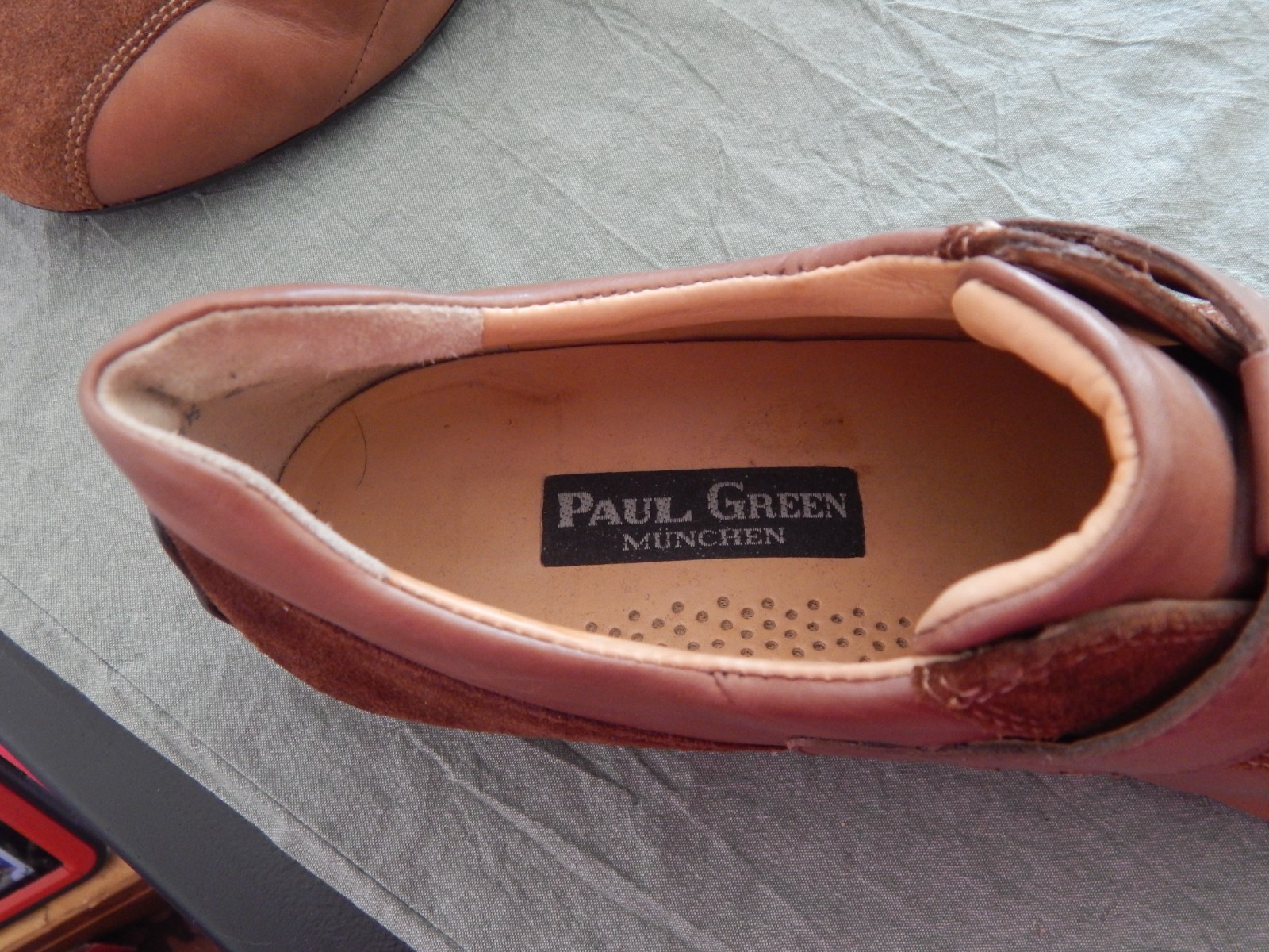 Paul Green Munchen Beige Sneakers: Genuine Leather & Suede; Size 9.5, Austria