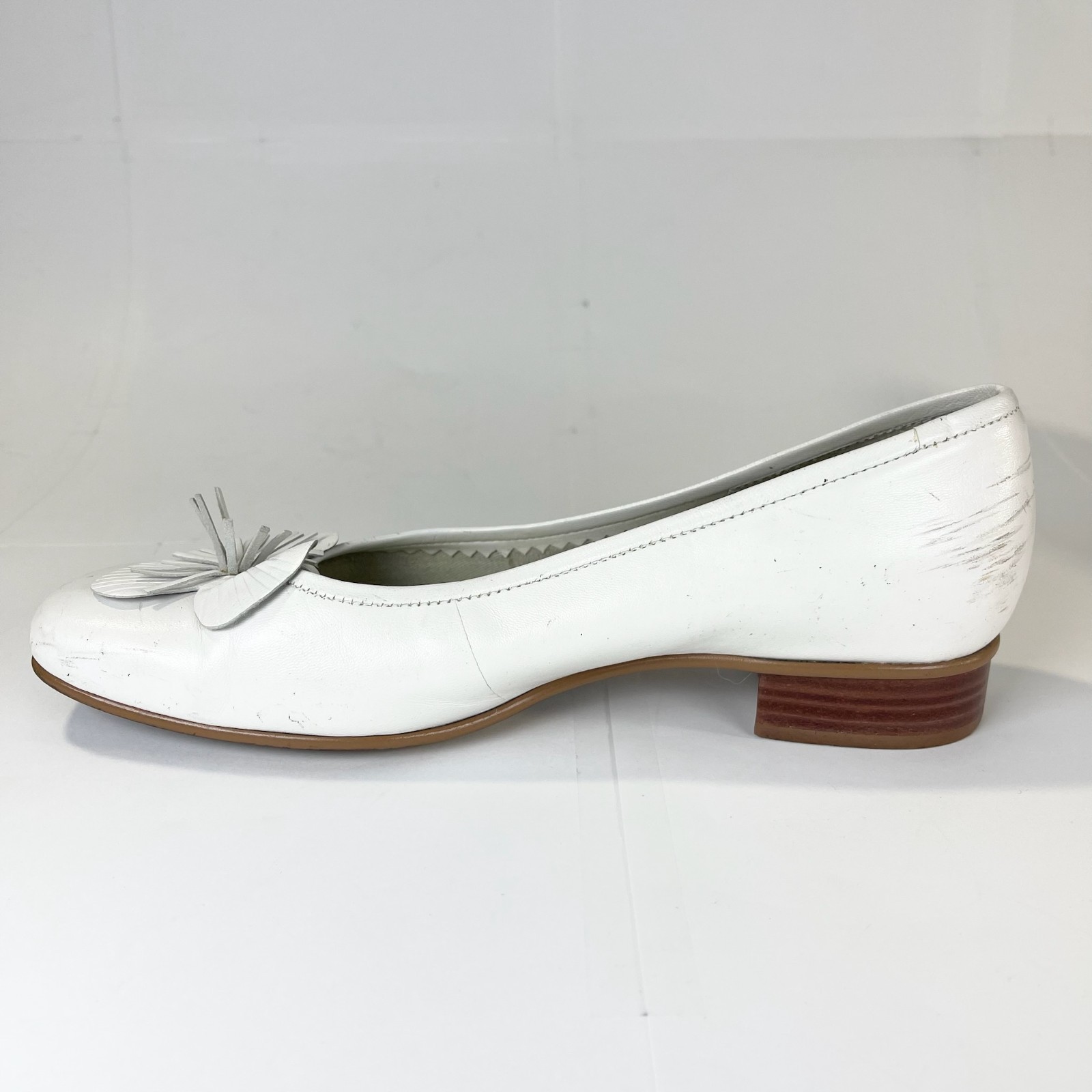 Etienne Aigner Womens Gardener Flats Flower Bridal Slip On Shoes White Size 6 M