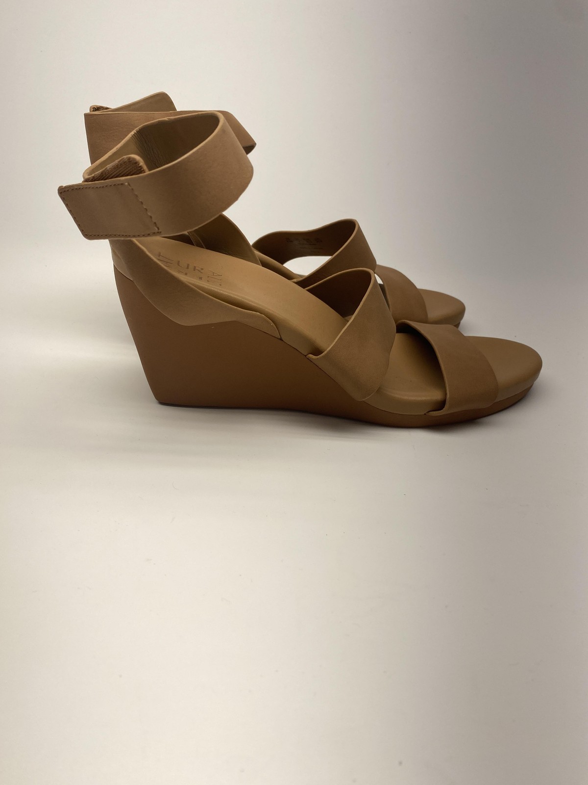 Naturalizer Shoes Womens Size 9.5 Tan Wedge Sandals Ankle Strap Comfort Casual