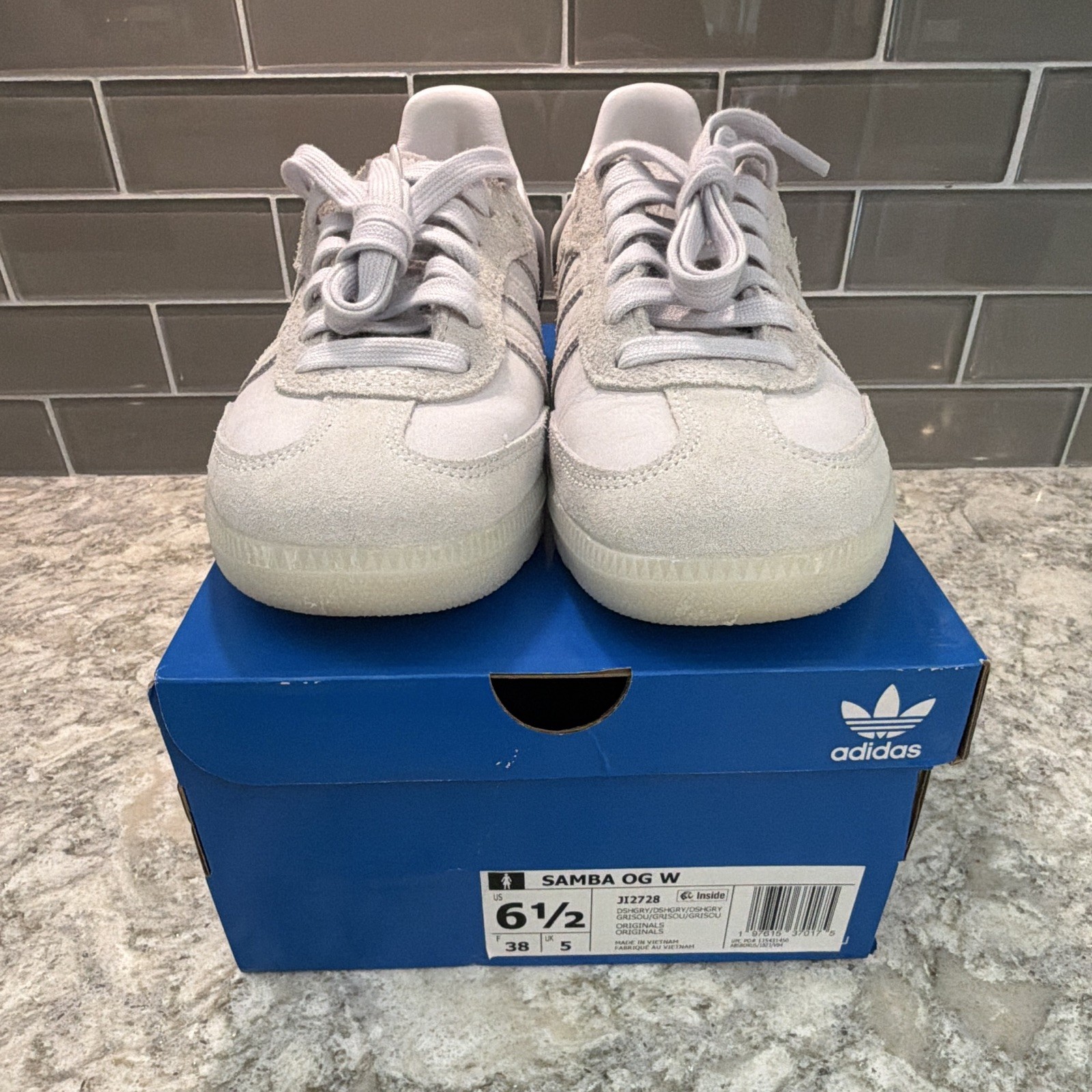 adidas Samba OG W Women’s Low Top Lace-Up Leather Sneakers Classic