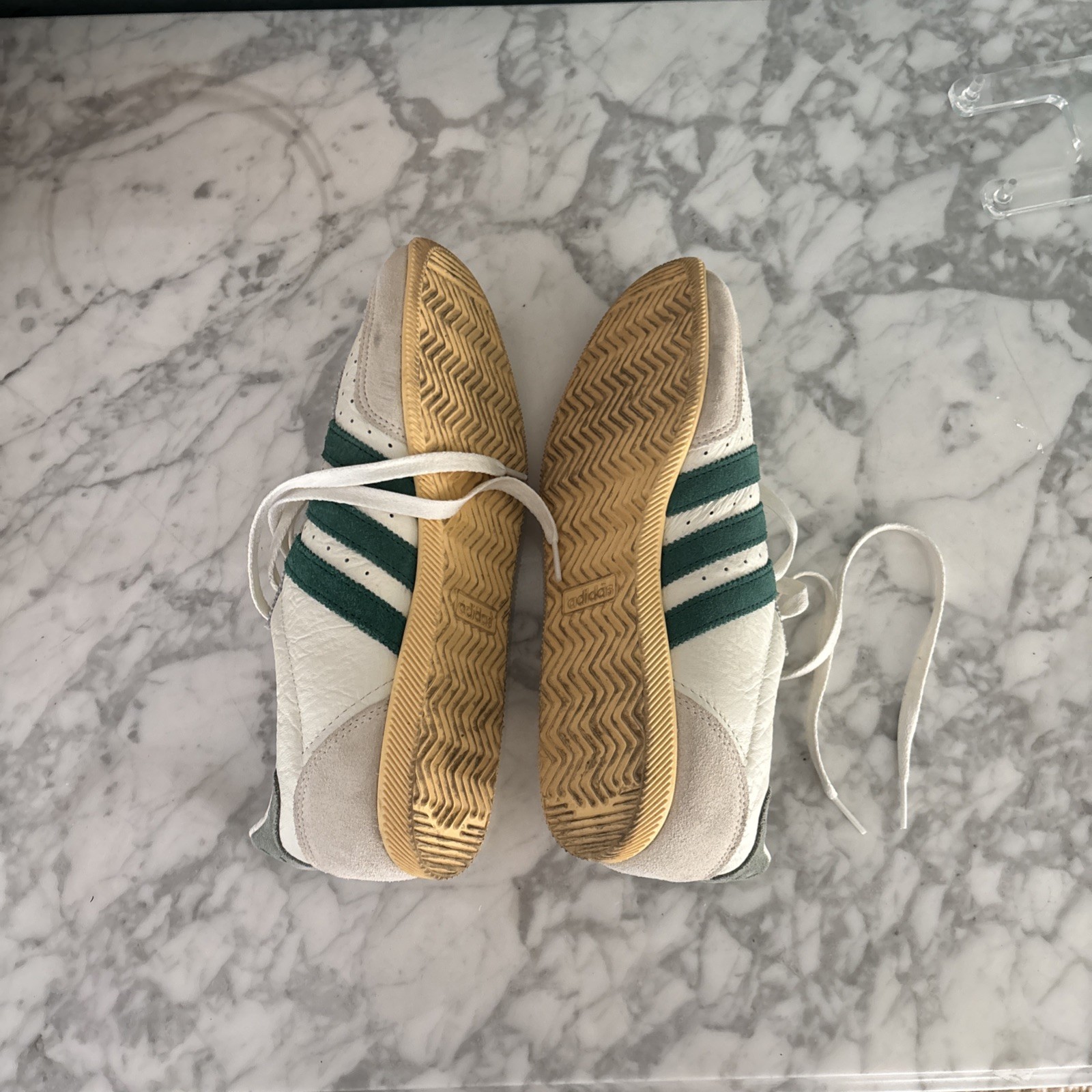 adidas Japan Women’s Size 9.5 US Off White Collegiate Green Orange Tint JI2663